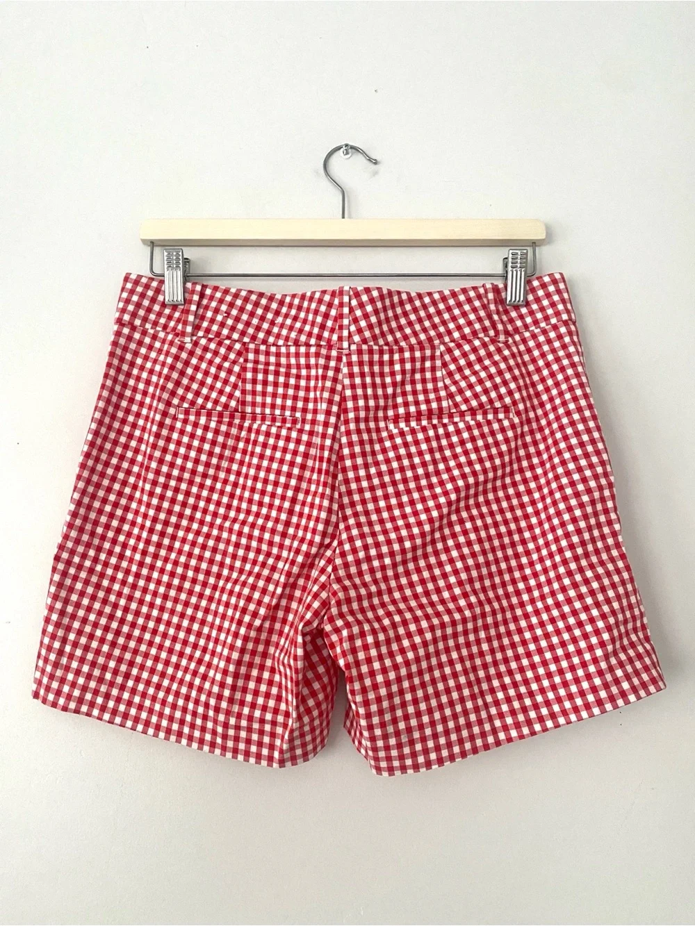 Ann Taylor Red and White Gingham Bermuda Shorts Sz4 / 6” Inseam Preppy Summer